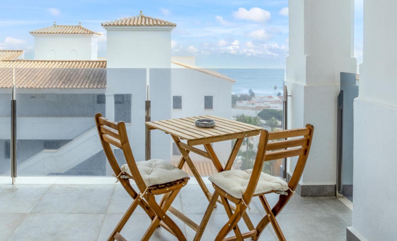 Luxurious Apartment With Sea Views Blue Suites B2-103 Манільва Екстер'єр фото